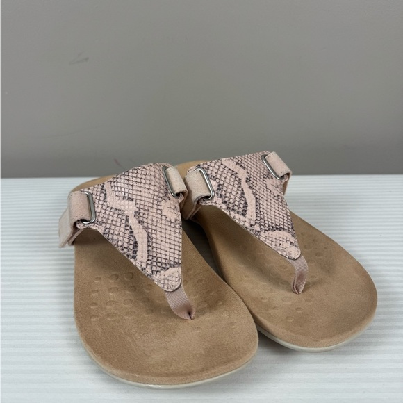 Vionic thong sandal Wanda embossed snakeskin pale blush size 8 - Picture 11 of 11